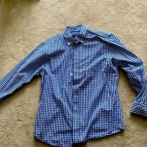 Vineyard vines, men’s large button down shirt